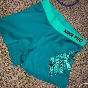 Nike Pro Spandex